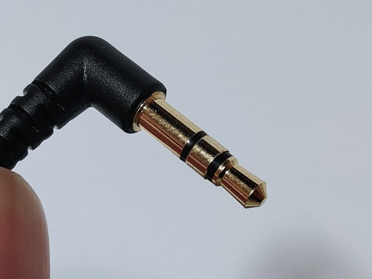 MDR-EX15LPのプラグ
